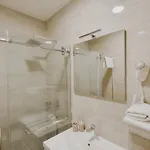 Lux & * 塞拉耶佛