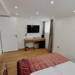 Apartmán Lux & *
