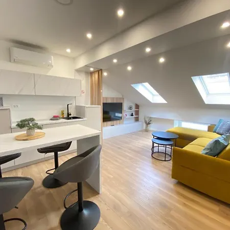 Lux & Apartment *